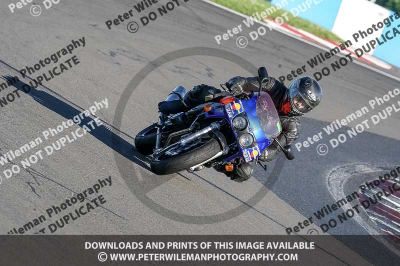 donington no limits trackday;donington park photographs;donington trackday photographs;no limits trackdays;peter wileman photography;trackday digital images;trackday photos